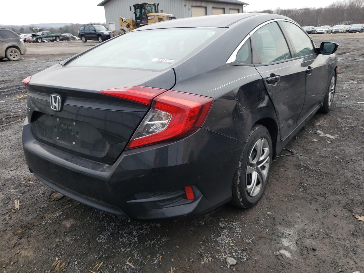 Photo 4 from auction – 2017 HONDA CIVIC LX with VIN 2HGFC2F59HH523736