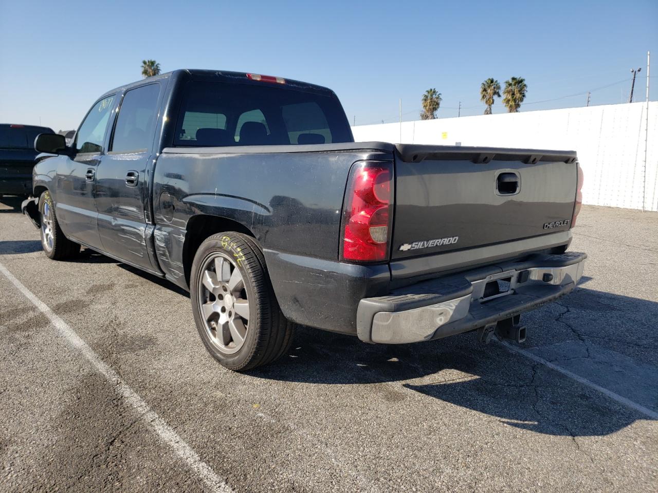 Photo 3 from auction – 2004 CHEVROLET SILVERADO with VIN 2GCEC13T041316713