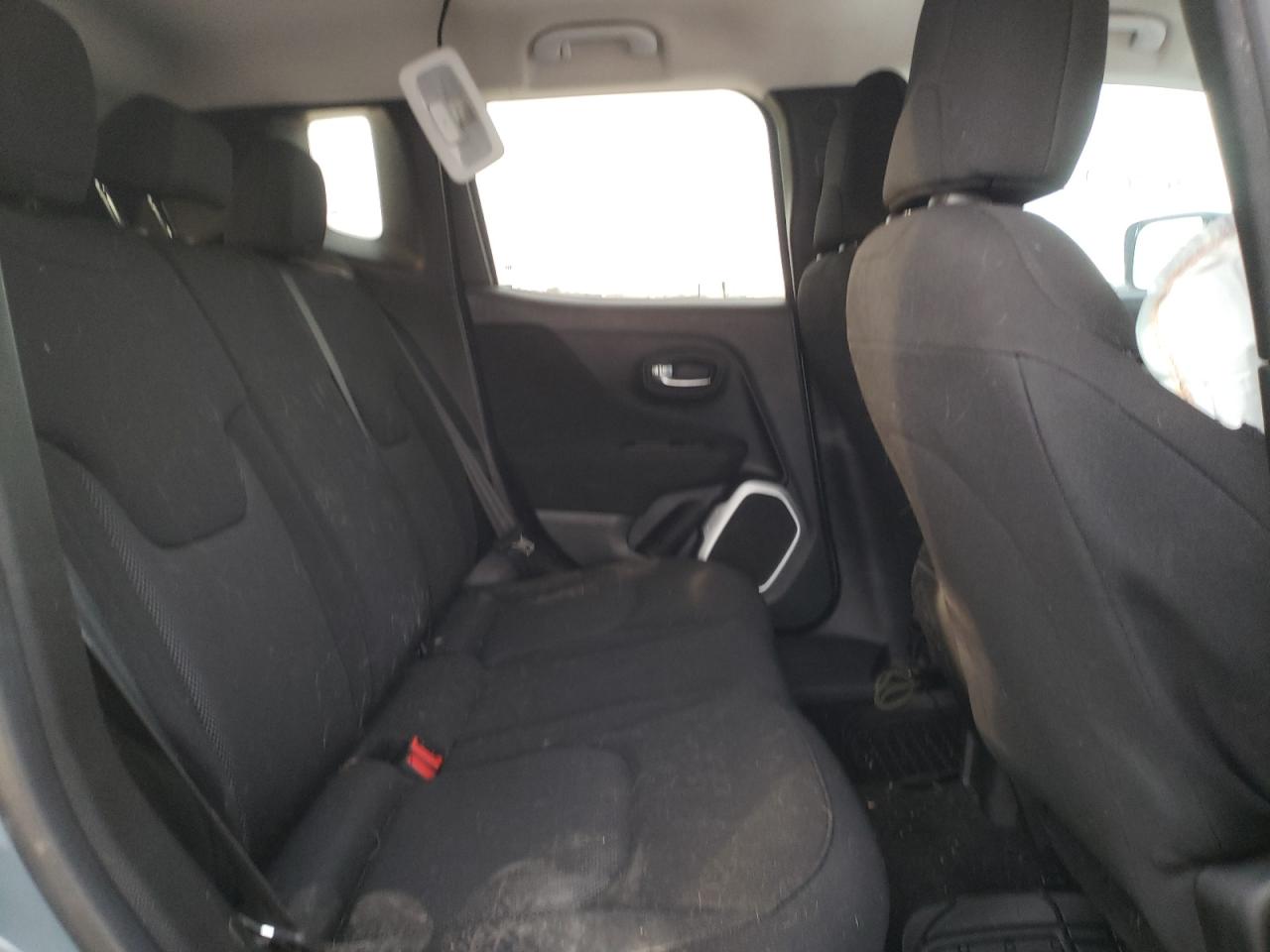 Photo 6 from auction – 2018 JEEP RENEGADE S with VIN ZACCJBABXJPJ54102