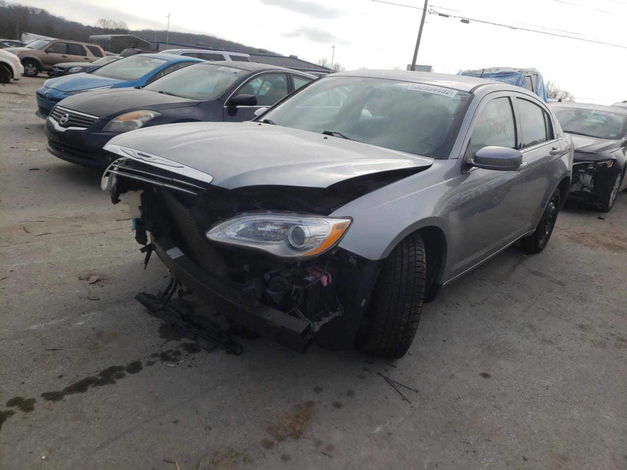 Photo 2 from auction – 2013 CHRYSLER 200 LX with VIN 1C3CCBAB3DN765197