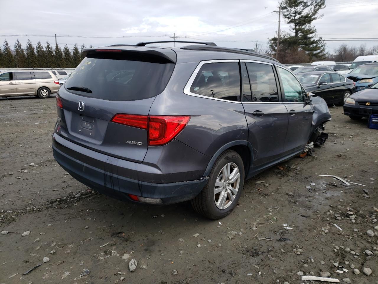 Photo 4 from auction – 2016 HONDA PILOT LX with VIN 5FNYF6H19GB101616