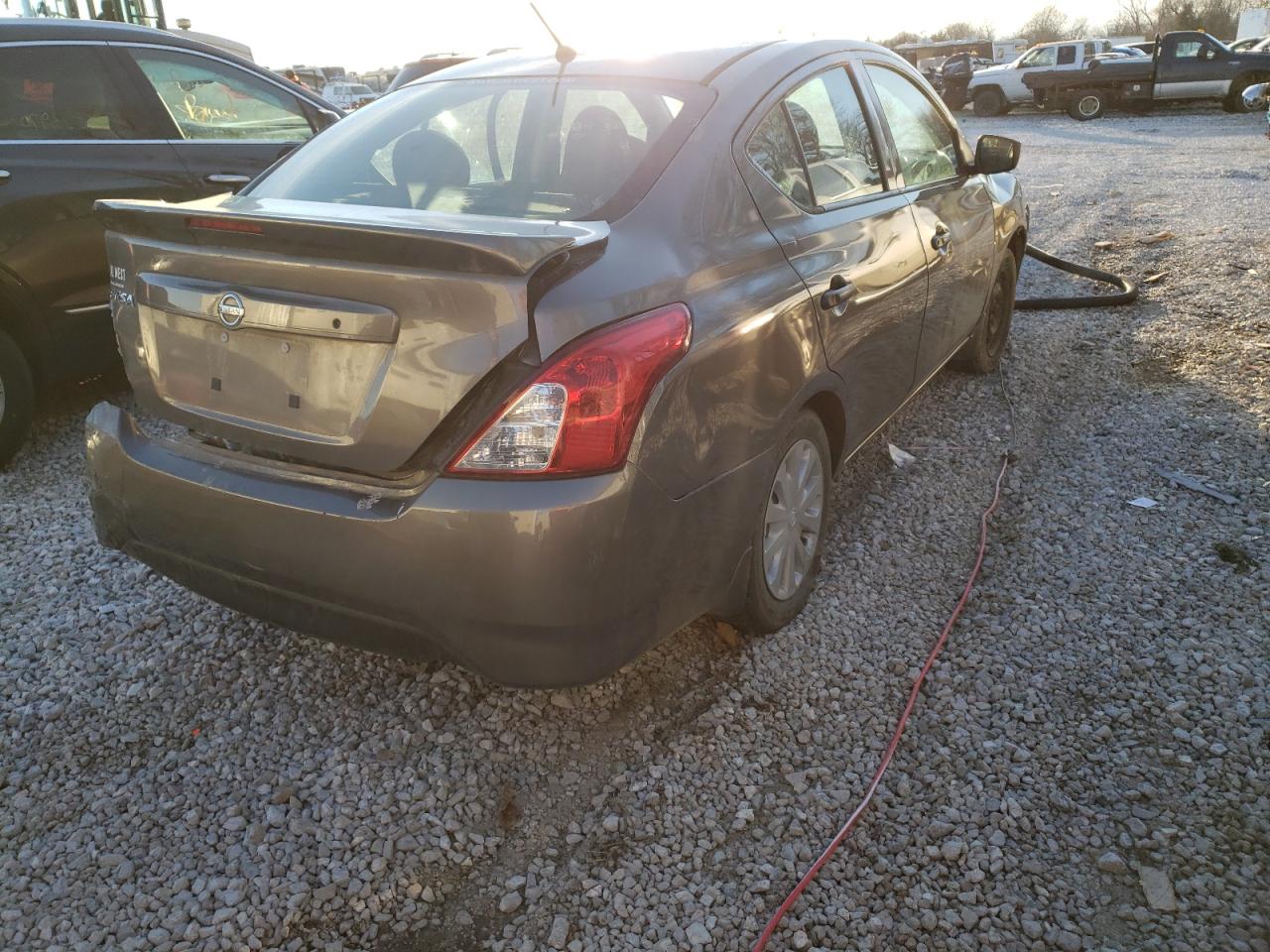 Photo 4 from auction – 2017 NISSAN VERSA S with VIN 3N1CN7AP6HL894669
