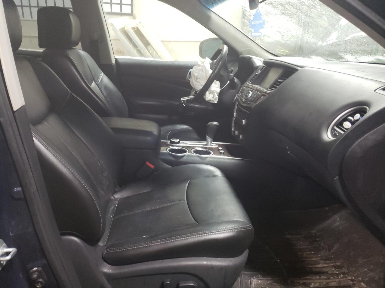 Photo 5 from auction – 2014 NISSAN PATHFINDER with VIN 5N1AR2MM8EC653938