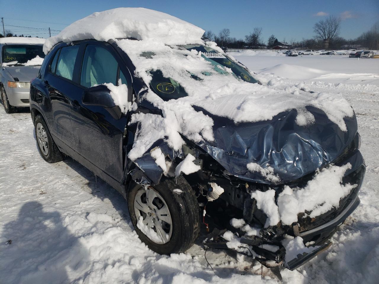 CHEVROLET TRAX LS 2018 with VIN 3GNCJKSB4JL153660 - Photo from auction