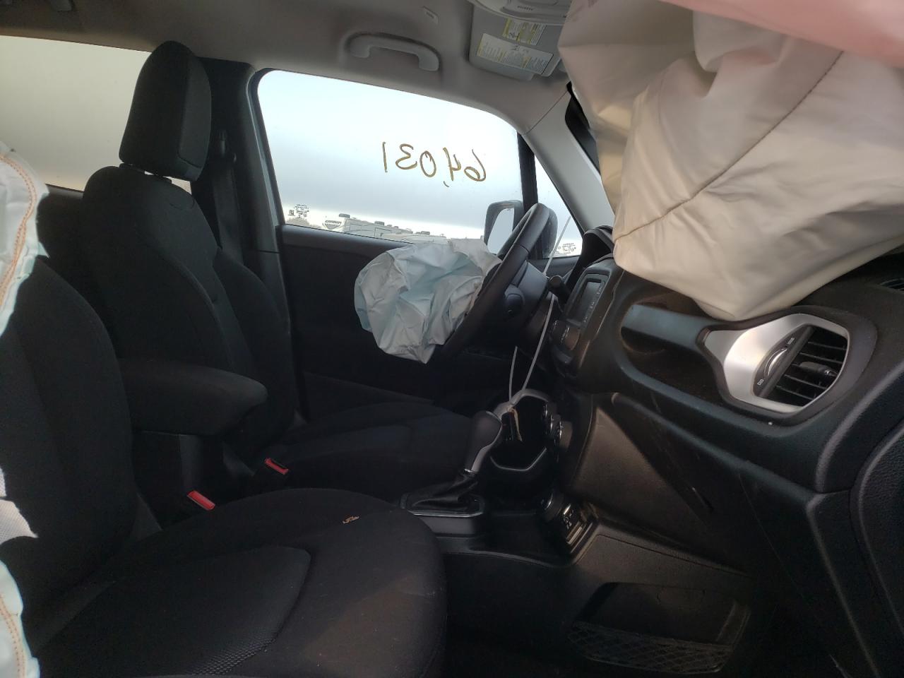 Photo 5 from auction – 2018 JEEP RENEGADE S with VIN ZACCJBABXJPJ54102