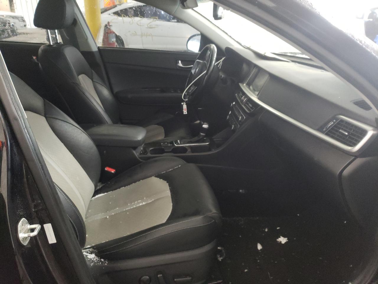 Photo 5 from auction – 2019 KIA OPTIMA EX with VIN 5XXGU4L14KG297953