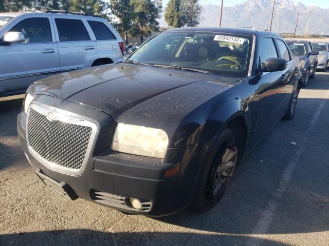 Photo 2 from auction – 2008 CHRYSLER 300 LX with VIN 2C3KA43R88H129817