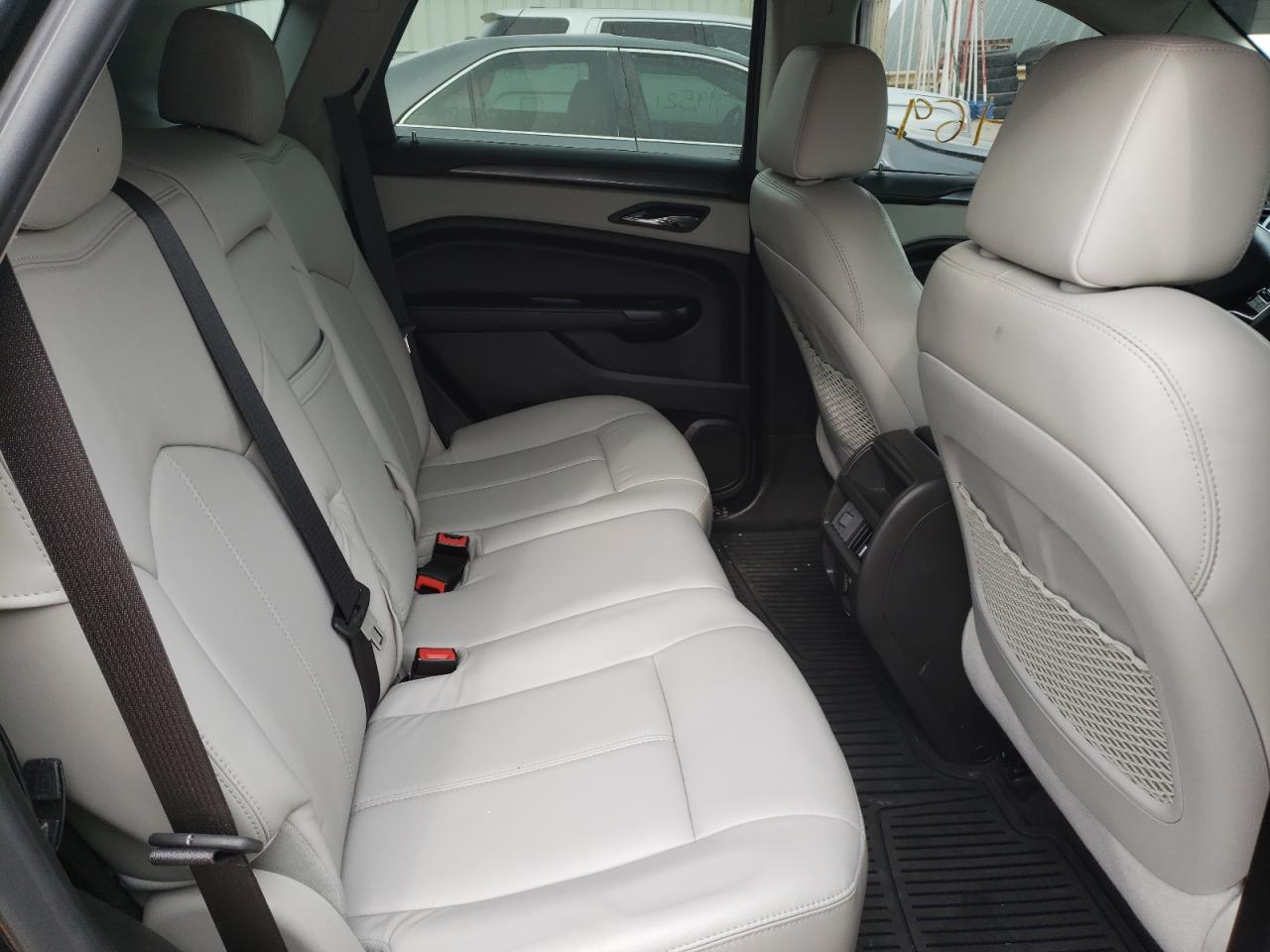 Photo 6 from auction – 2015 CADILLAC SRX with VIN 3GYFNAE36FS579589