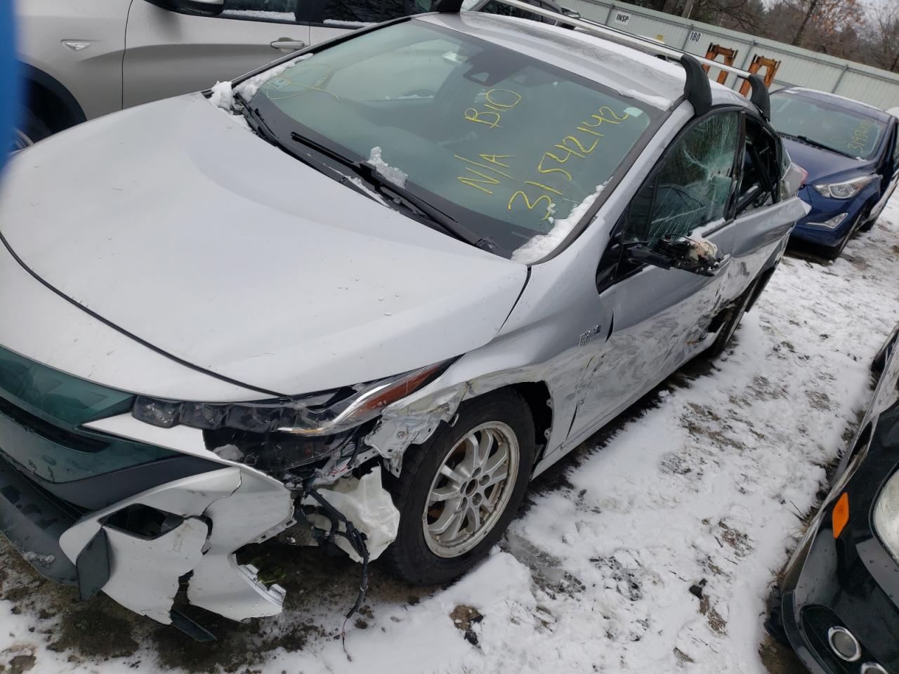 Photo 9 from auction – 2017 TOYOTA PRIUS PRIM with VIN JTDKARFP5H3017580
