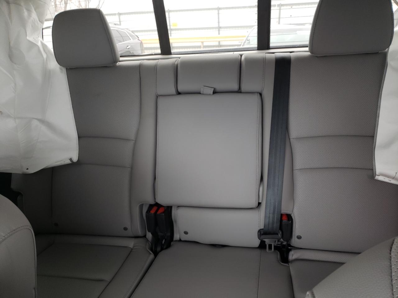 Photo 6 from auction – 2018 HONDA RIDGELINE with VIN 5FPYK3F77JB007234