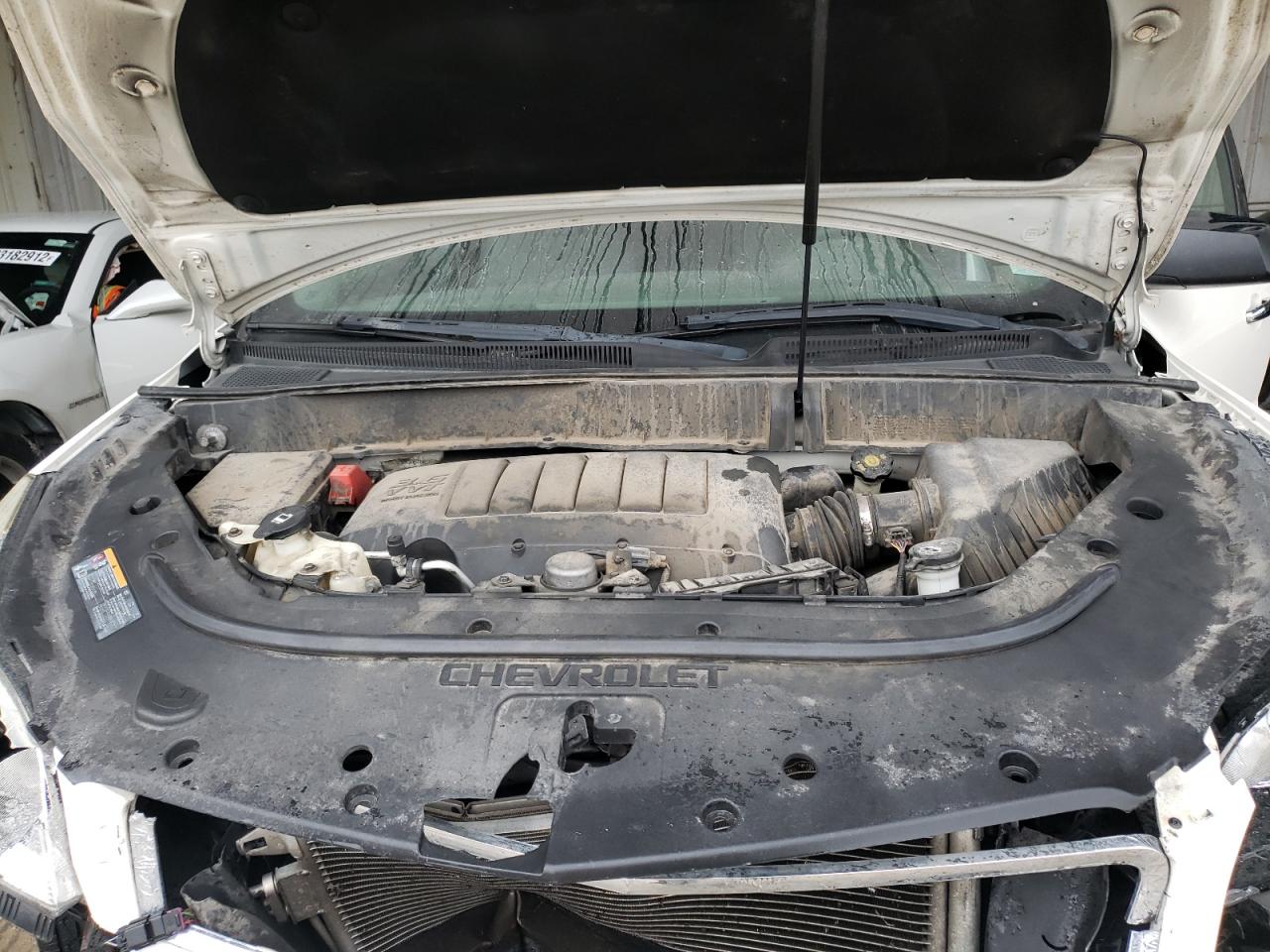 Photo 7 from auction – 2011 CHEVROLET TRAVERSE L with VIN 1GNKRFED4BJ142997