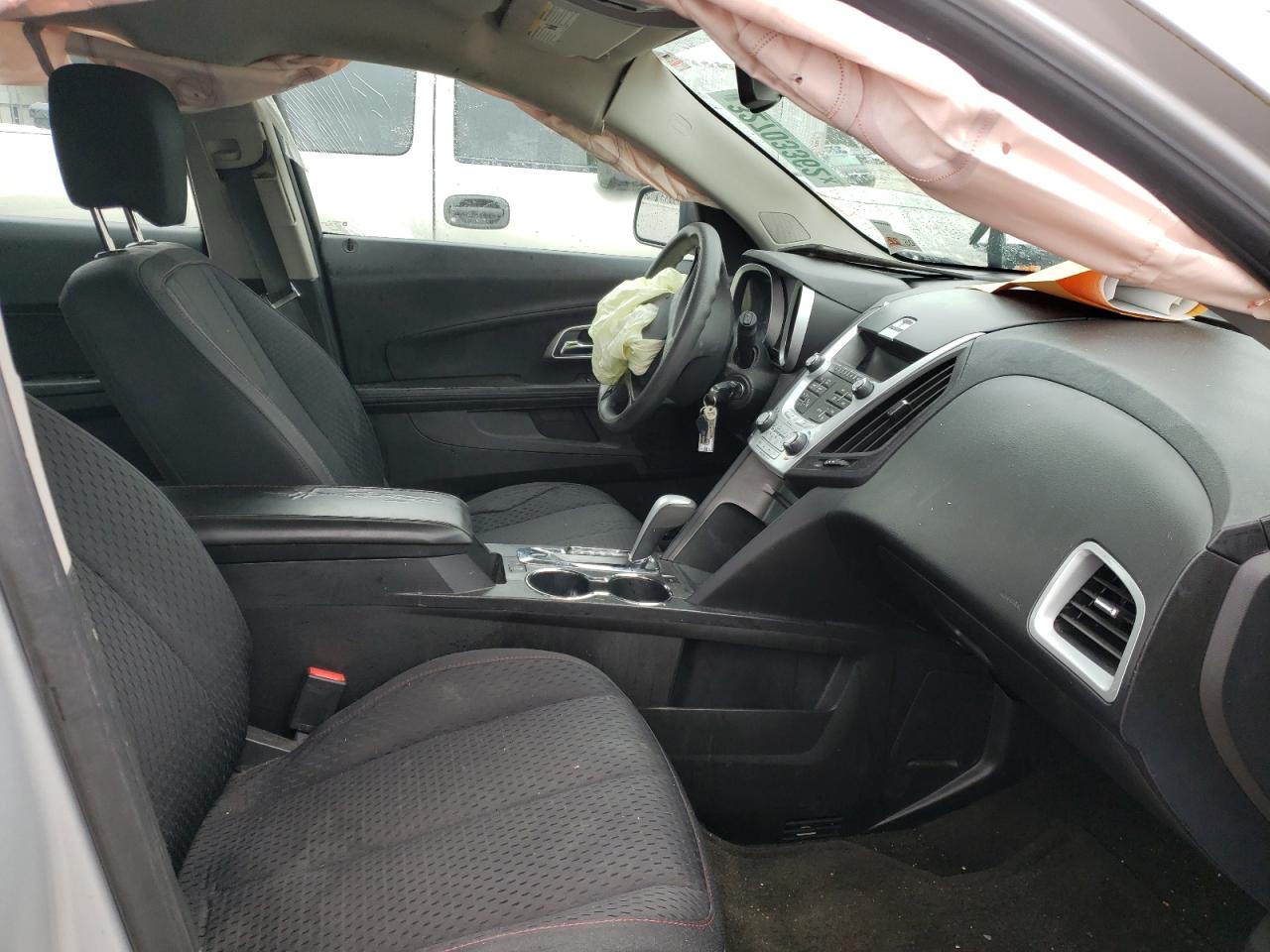 Photo 5 from auction – 2015 CHEVROLET EQUINOX LS with VIN 2GNALAEK1F6101504