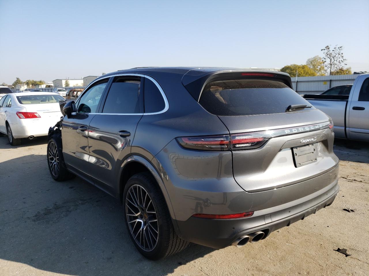 Photo 3 from auction – 2020 PORSCHE CAYENNE S with VIN WP1AB2AY2LDA29025