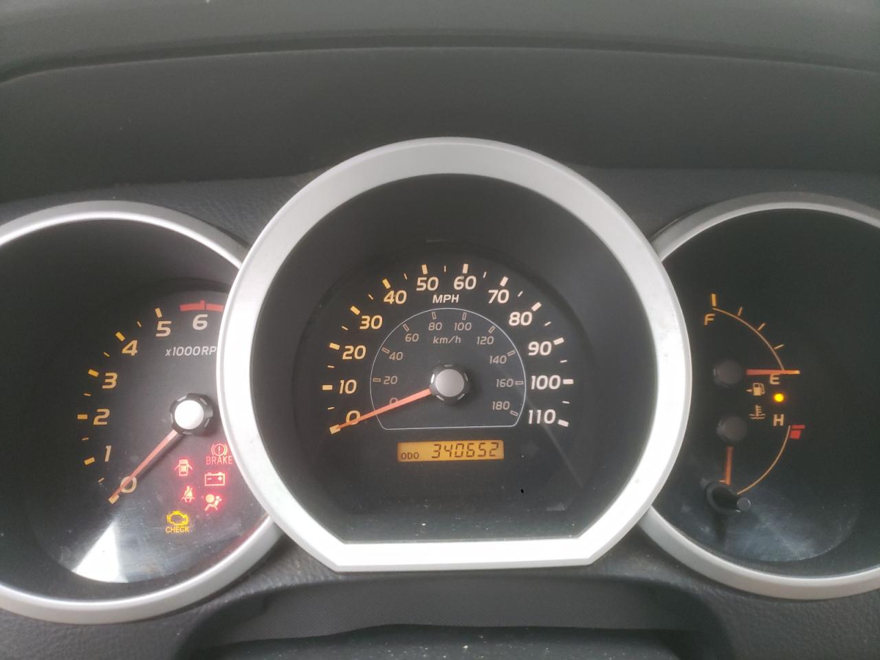 Photo 8 from auction – 2006 TOYOTA 4RUNNER SR with VIN JTEZU14R168055928