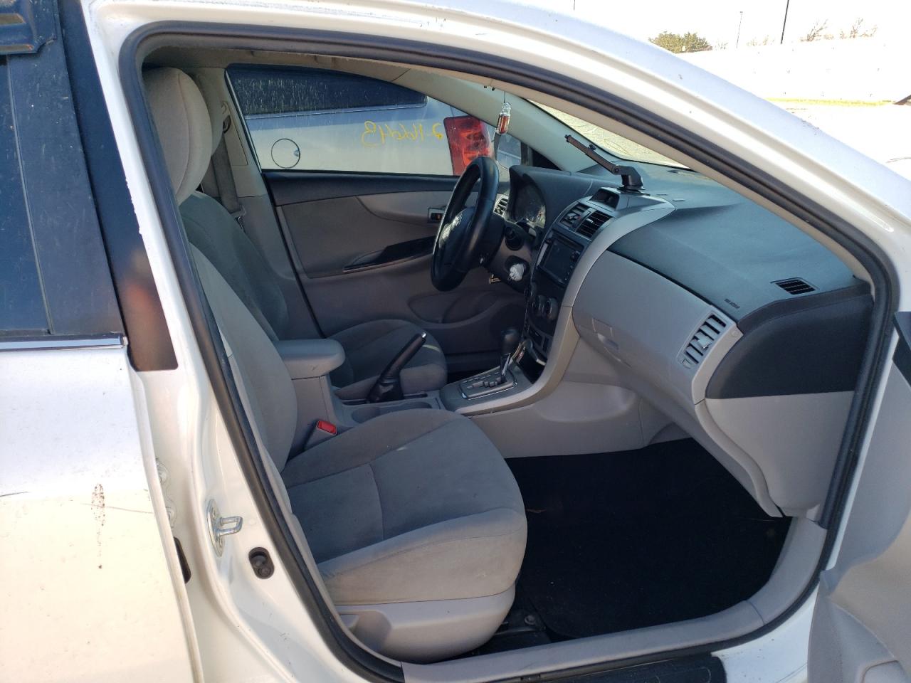 Photo 5 from auction – 2013 TOYOTA COROLLA BA with VIN 2T1BU4EE4DC055510