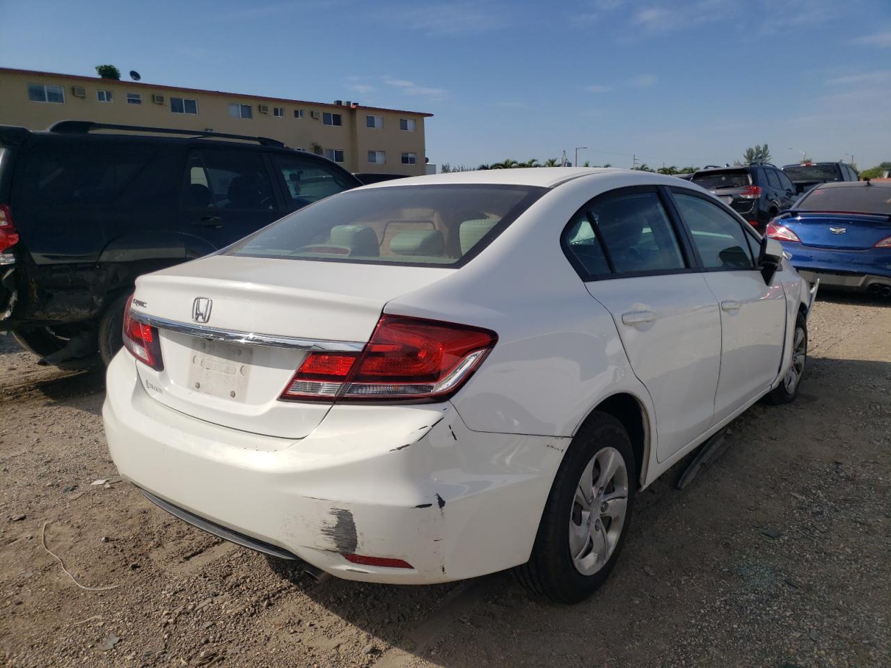 Photo 4 from auction – 2015 HONDA CIVIC LX with VIN 19XFB2F50FE034314