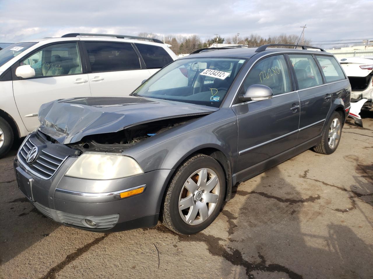 Photo 2 from auction – 2005 VOLKSWAGEN PASSAT GLS with VIN WVWCE63B05E074804