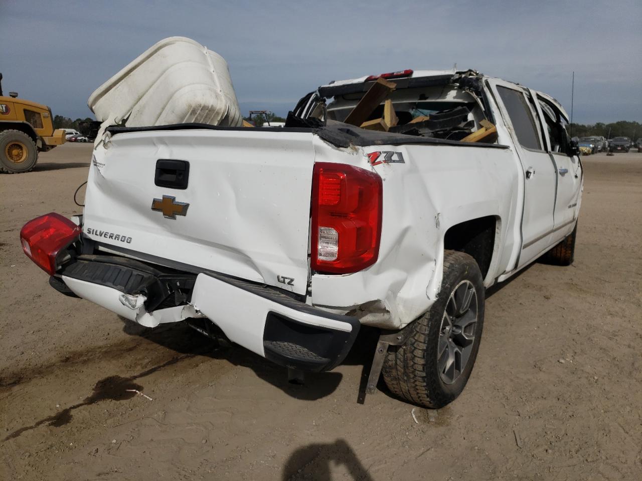 Photo 4 from auction – 2018 CHEVROLET SILVERADO with VIN 3GCUKSEC7JG416683