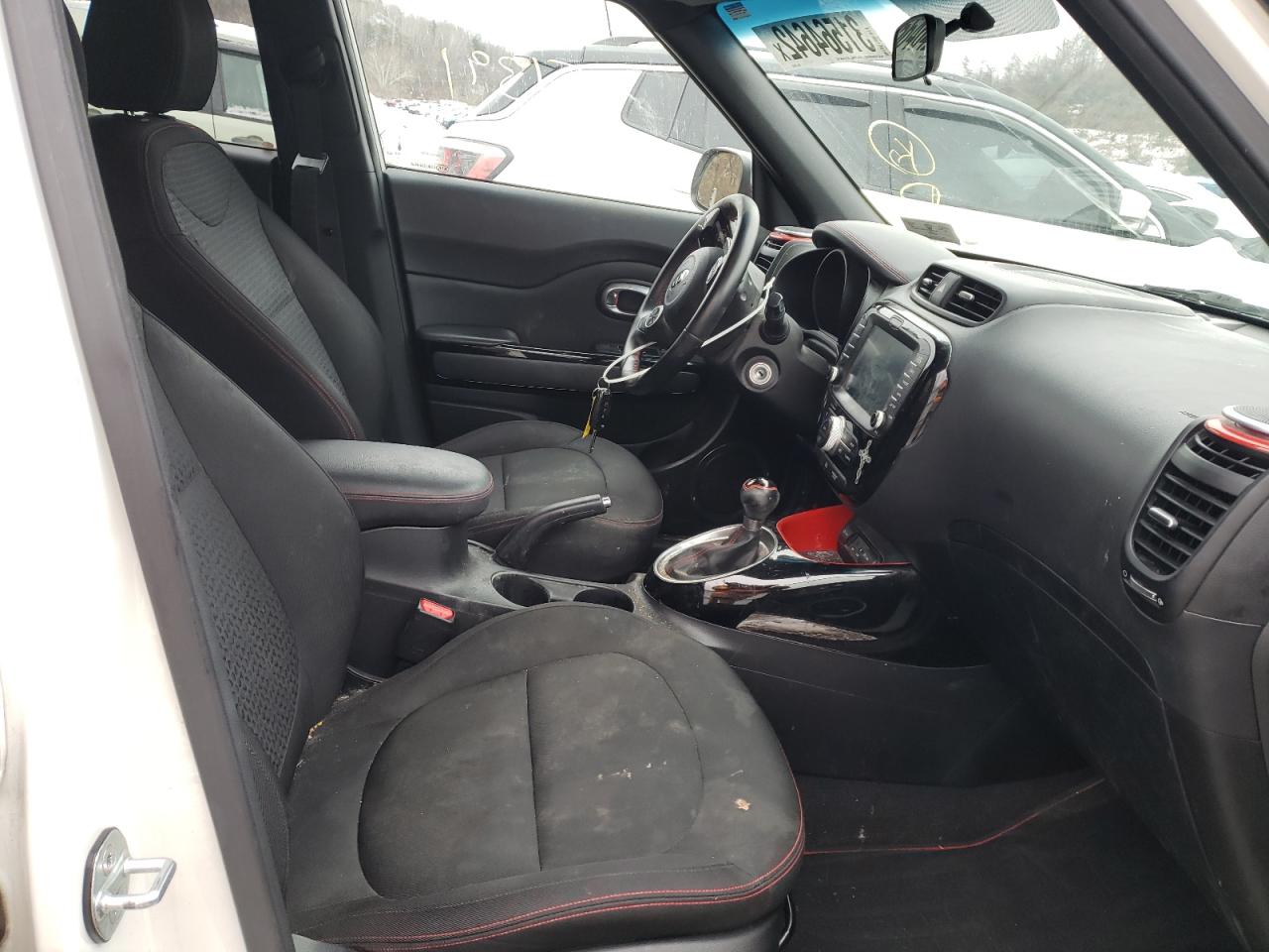 Снимка 19 от търг – 2014 KIA SOUL + с VIN KNDJP3A55E7028757