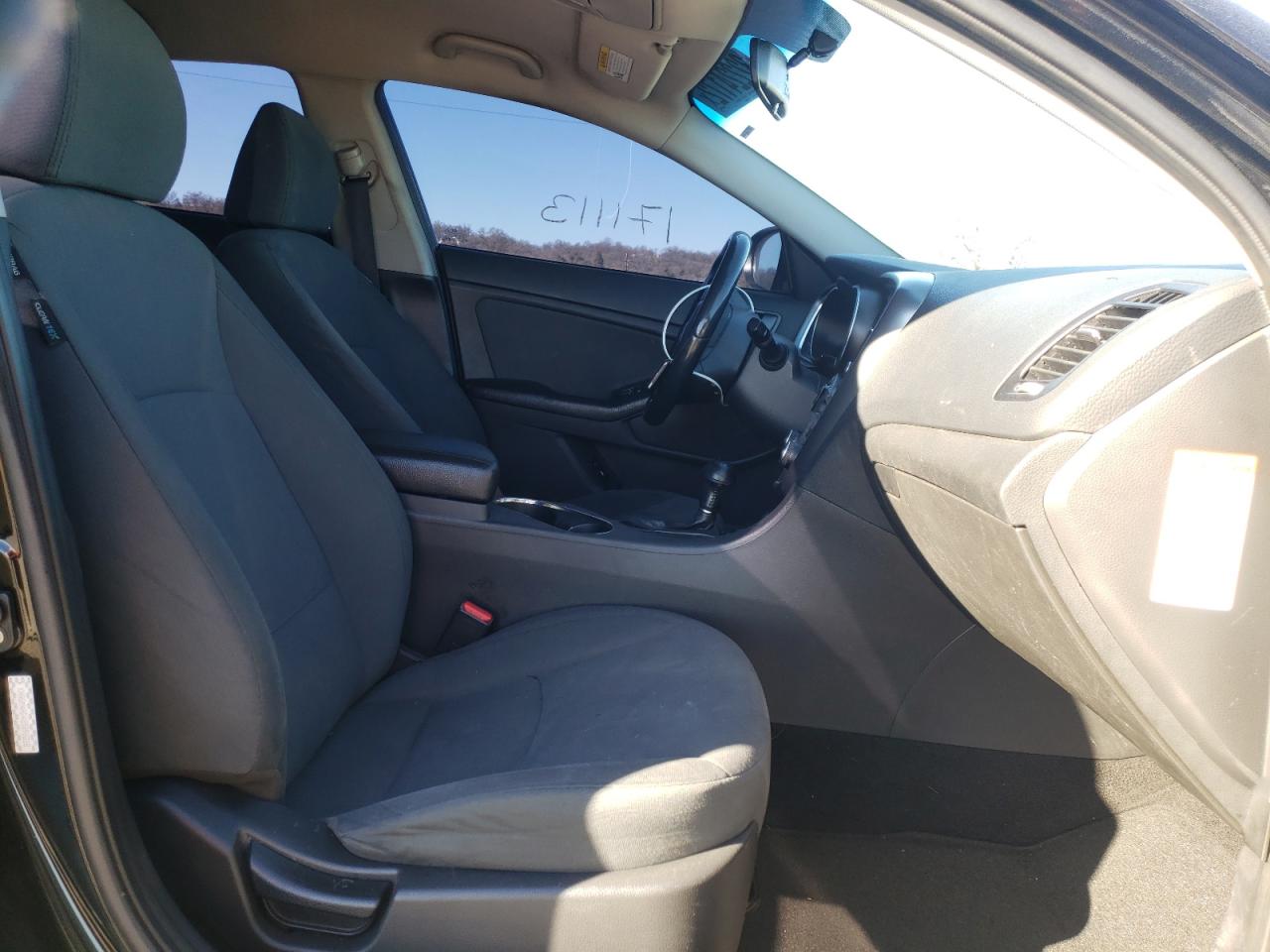 Photo 5 from auction – 2016 KIA OPTIMA HYB with VIN KNAGM4AD4G5096818