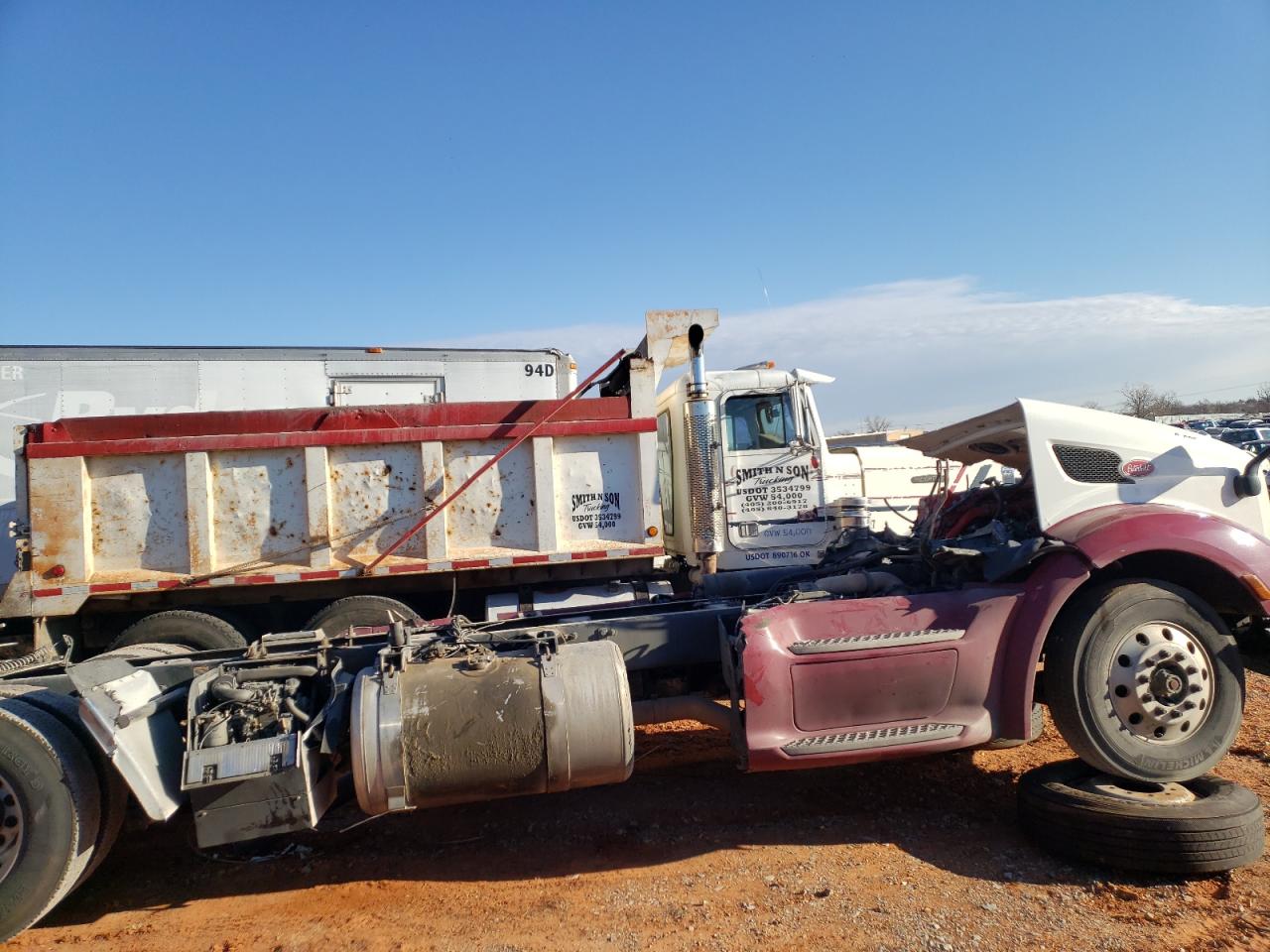 Photo 9 from auction – 2015 PETERBILT 579 with VIN 1XPBD48X8FD24728