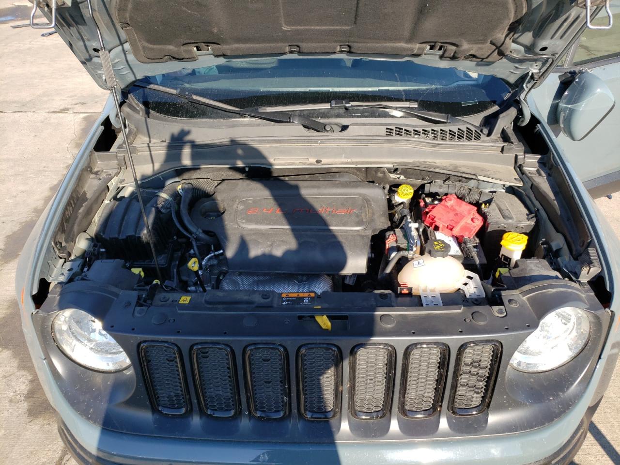 Photo 7 from auction – 2018 JEEP RENEGADE L with VIN ZACCJABB2JPH33242