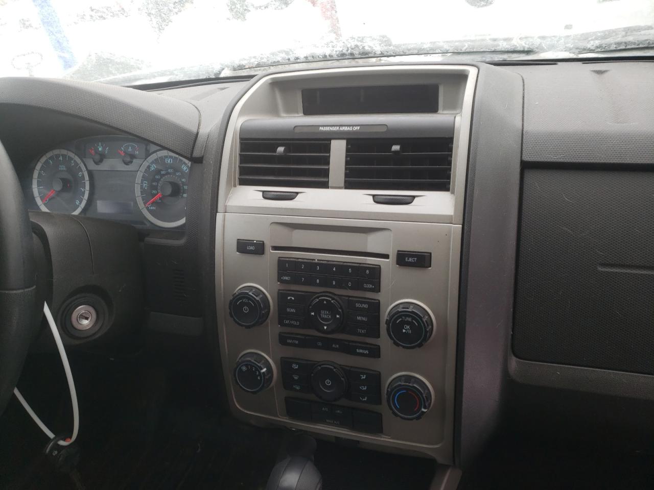 Photo 9 from auction – 2011 FORD ESCAPE XLT with VIN 1FMCU9DG3BKB30256