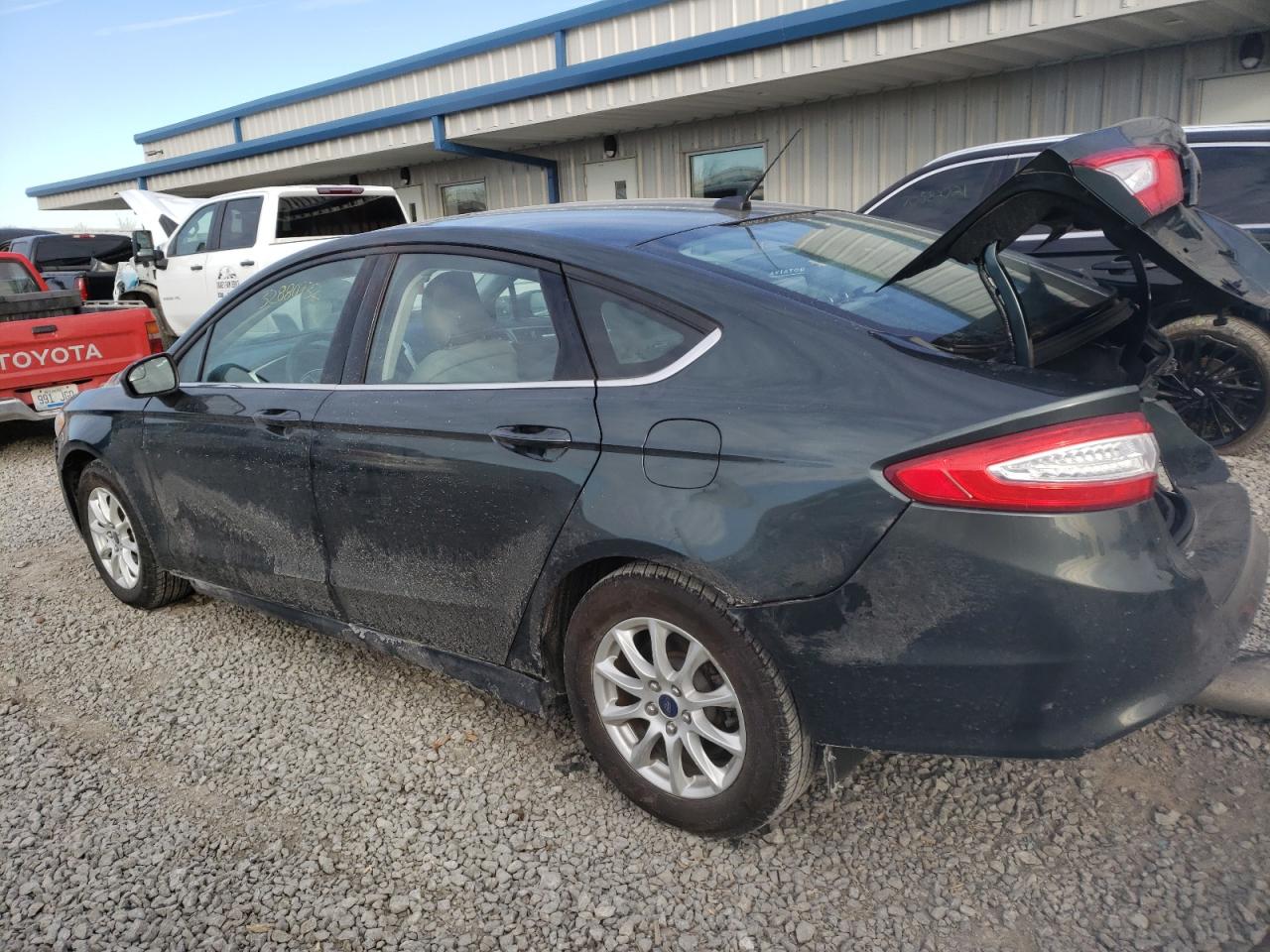 Photo 3 from auction – 2015 FORD FUSION S with VIN 1FA6P0G74F5130745