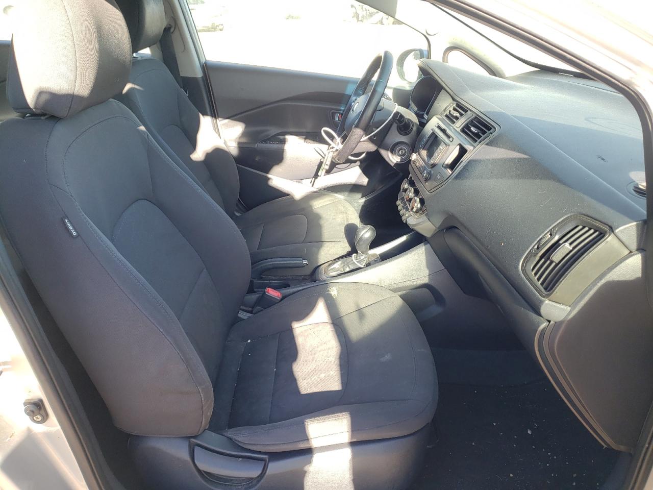 Photo 5 from auction – 2013 KIA RIO EX with VIN KNADN5A38D6160085