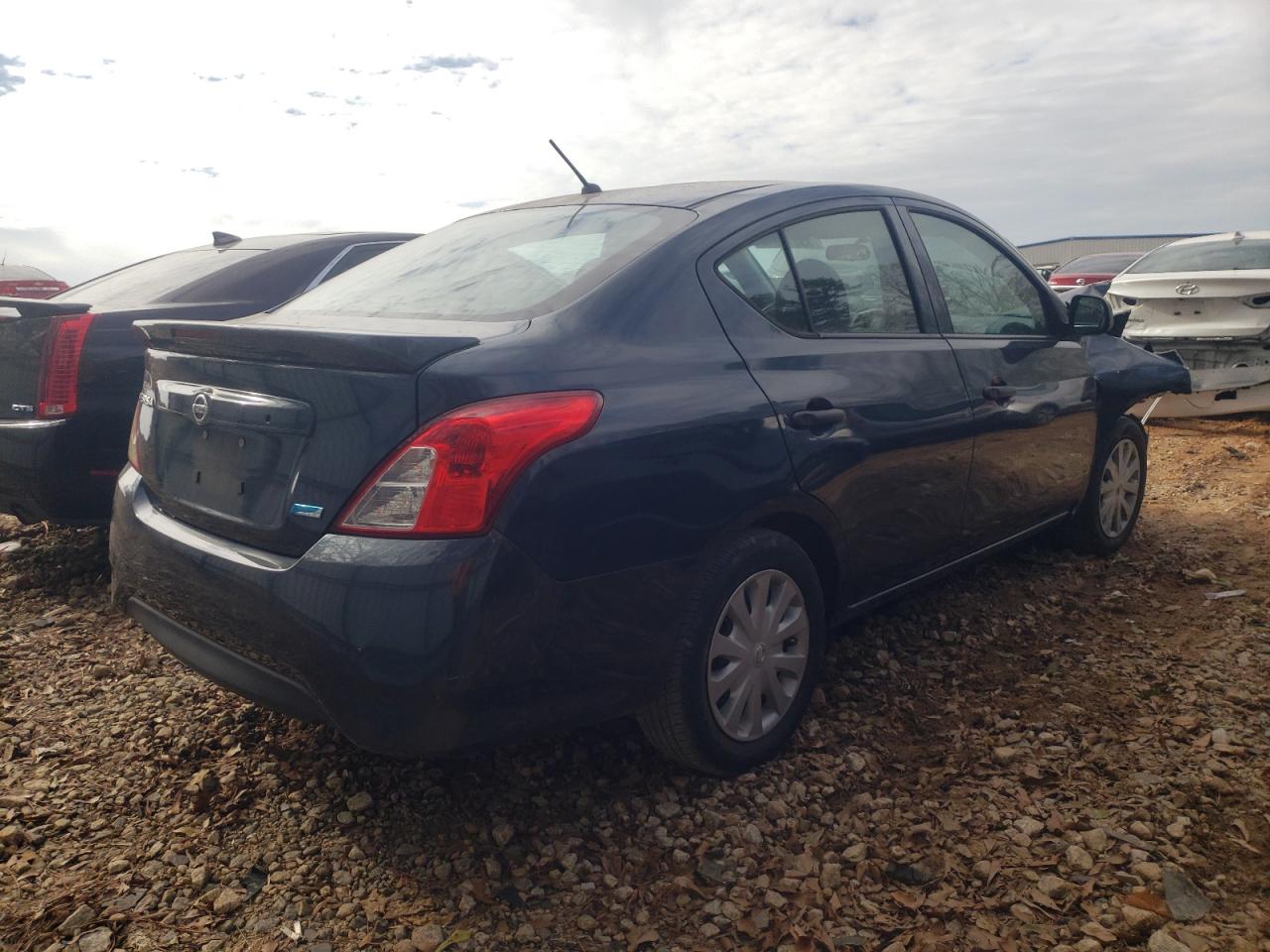 Photo 4 from auction – 2015 NISSAN VERSA S with VIN 3N1CN7AP2FL833610