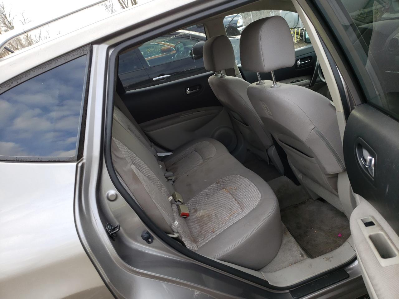 Photo 6 from auction – 2011 NISSAN ROGUE S with VIN JN8AS5MT9BW159569