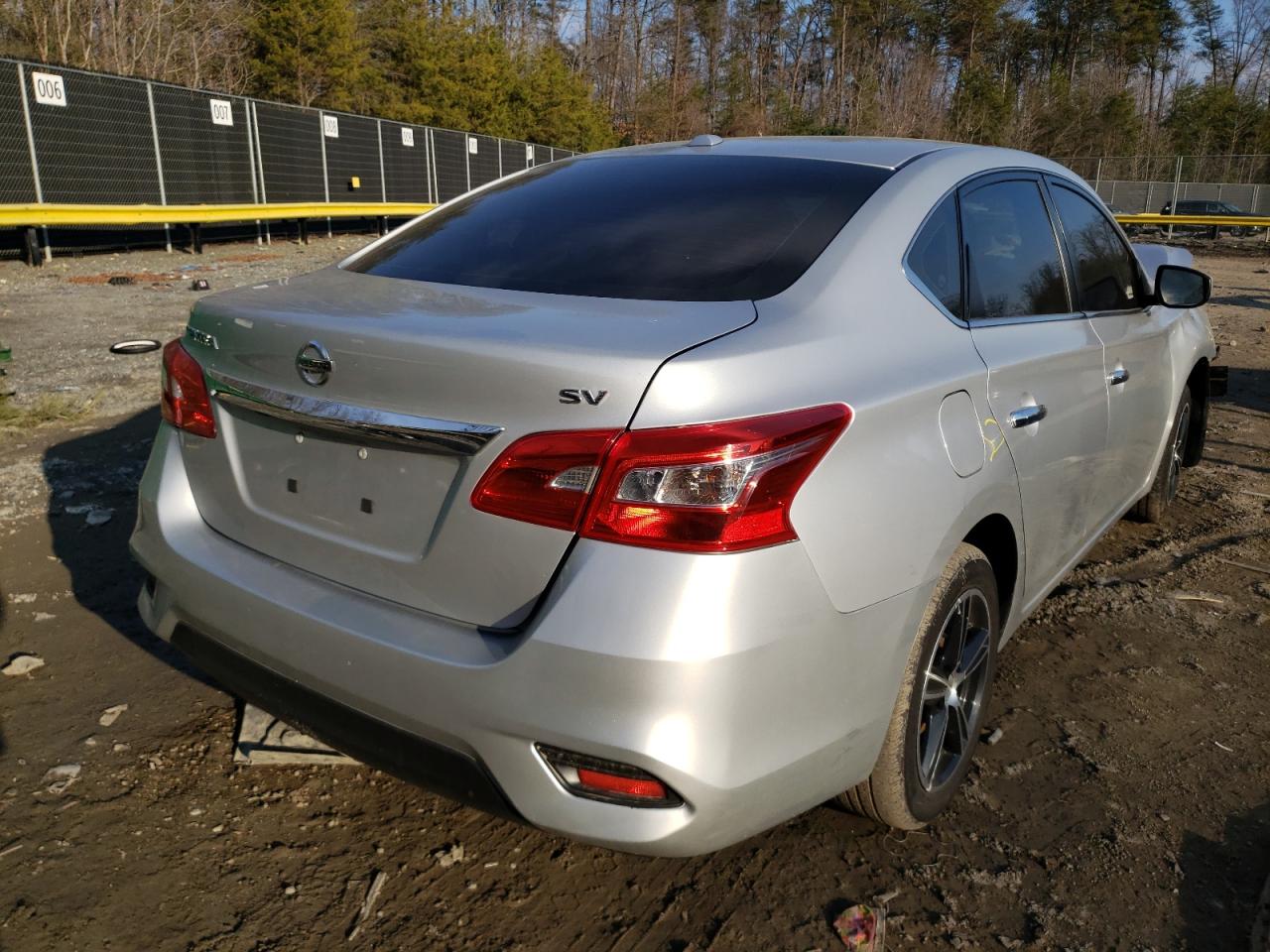 Photo 4 from auction – 2017 NISSAN SENTRA S with VIN 3N1AB7AP1HL665431