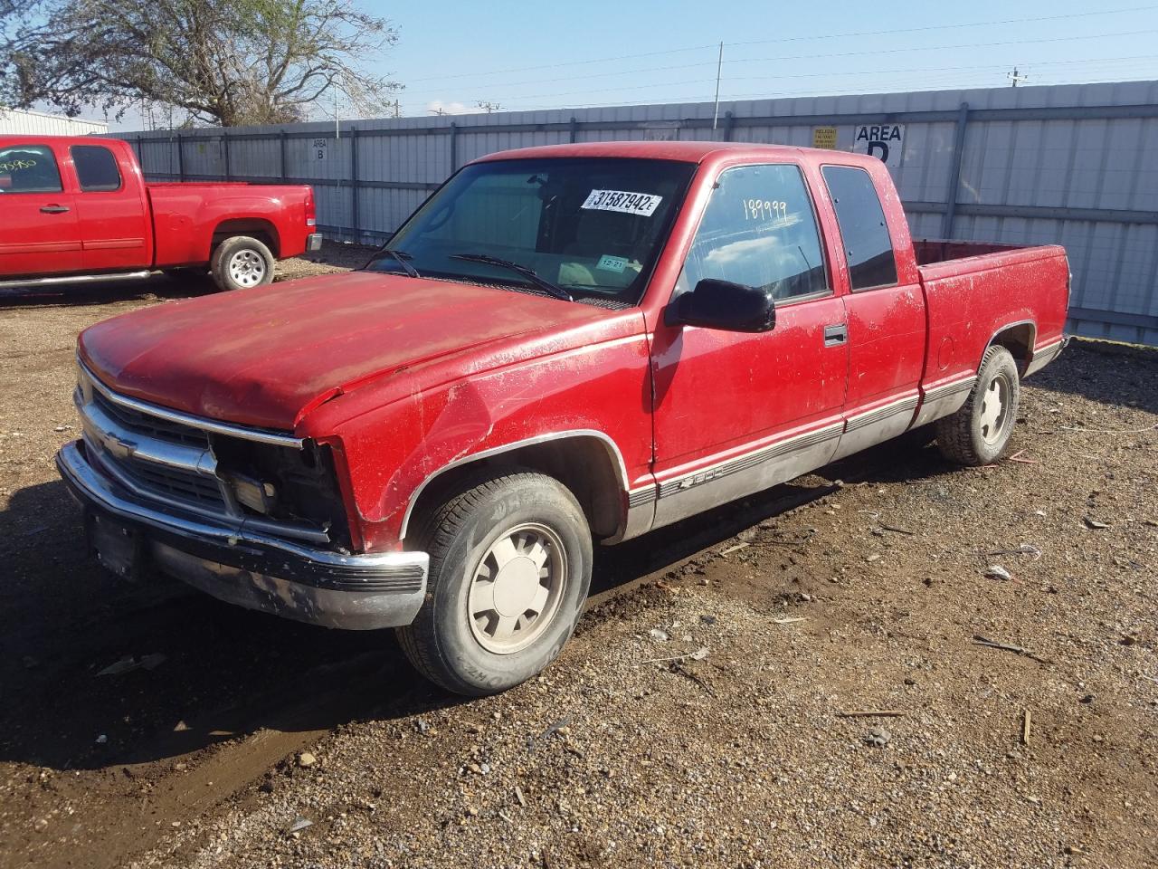 Photo 2 from auction – 1997 CHEVROLET GMT-400 C1 with VIN 2GCEC19R8V1109743