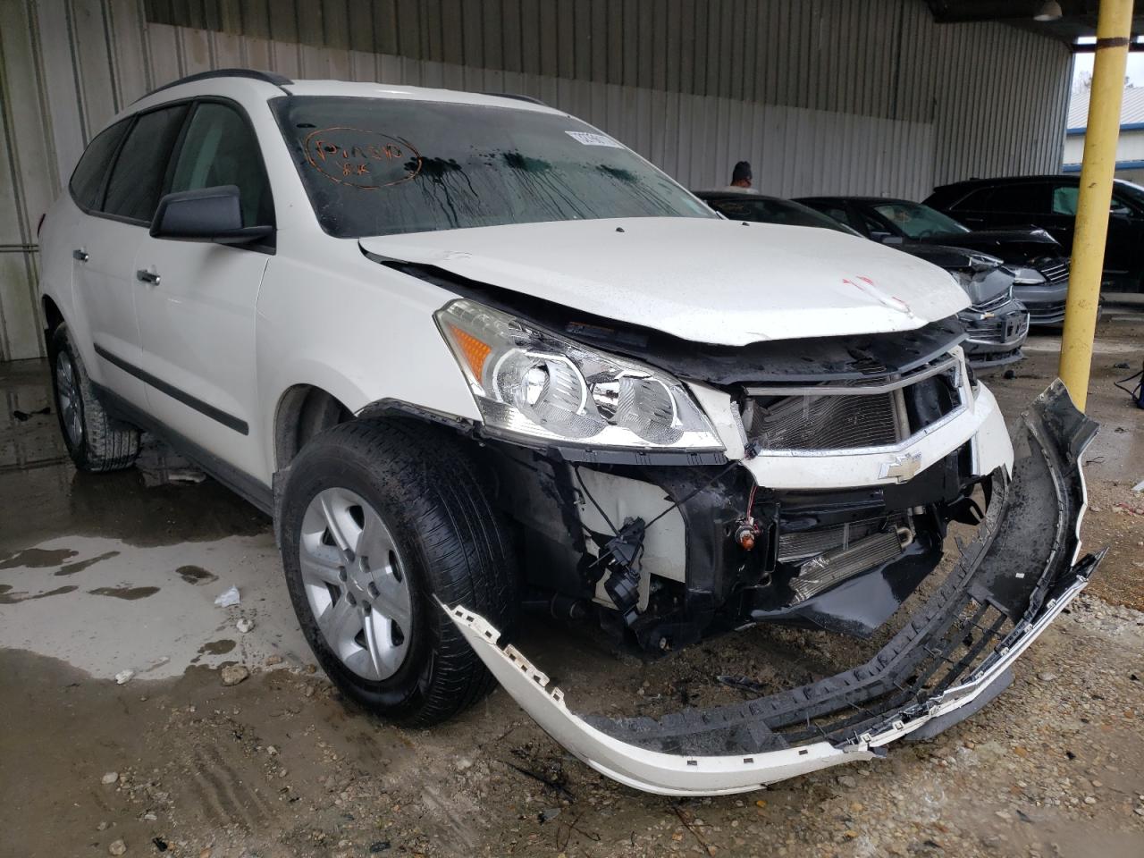 CHEVROLET TRAVERSE L 2011 with VIN 1GNKRFED4BJ142997 - Photo from auction