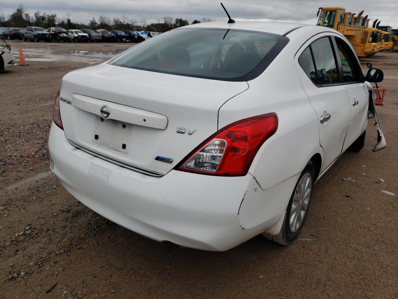 Photo 4 from auction – 2012 NISSAN VERSA S with VIN 3N1CN7APXCL940755