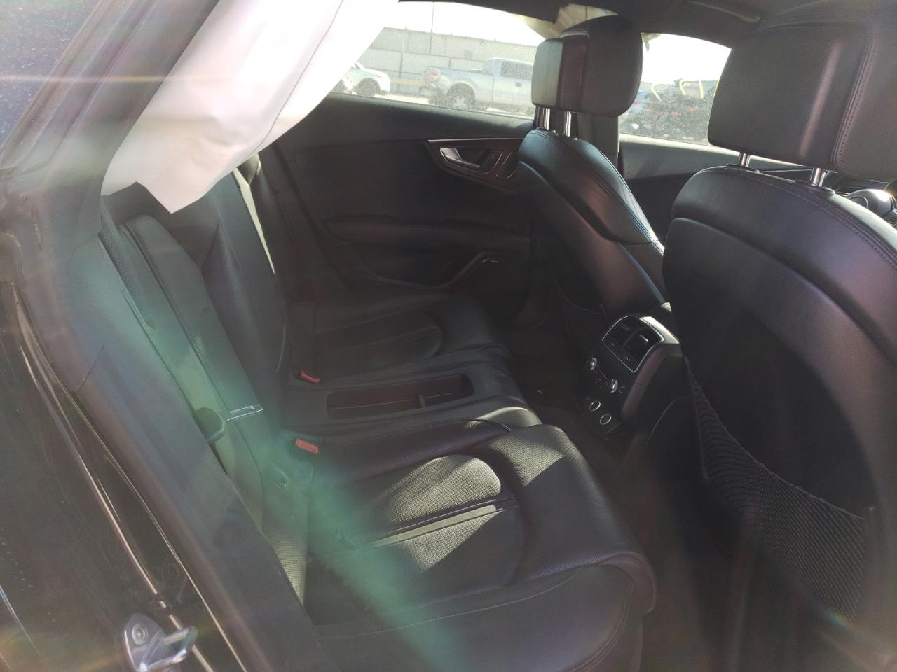 Photo 6 from auction – 2014 AUDI S7 PREMIUM with VIN WAUW2AFC7EN025237