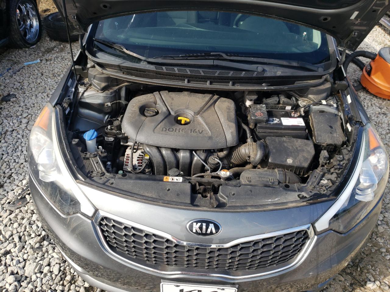 Photo 7 from auction – 2016 KIA FORTE LX with VIN KNAFX4A65G5522925