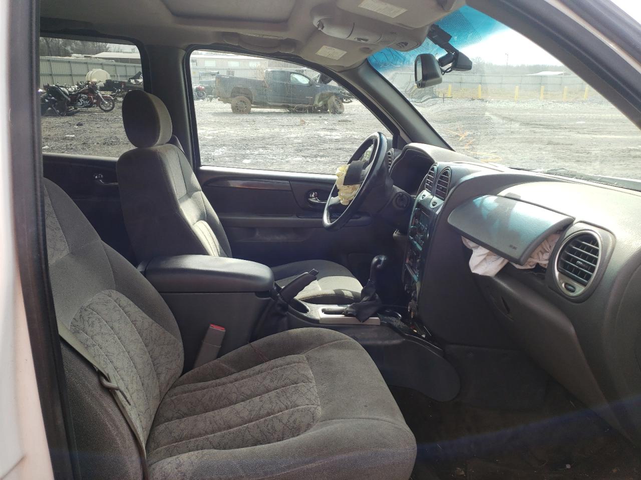 Photo 5 from auction – 2002 GMC ENVOY with VIN 1GKDS13S122242449