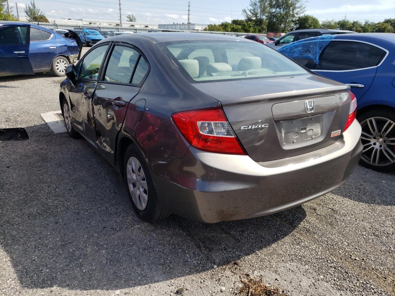 Photo 3 from auction – 2012 HONDA CIVIC LX with VIN 19XFB2F59CE085094