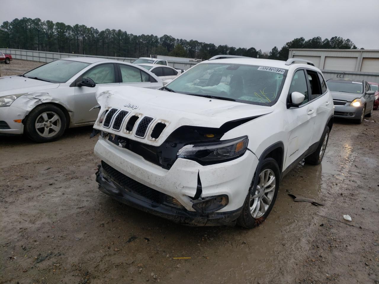 Photo 2 from auction – 2019 JEEP CHEROKEE L with VIN 1C4PJLCB6KD222614