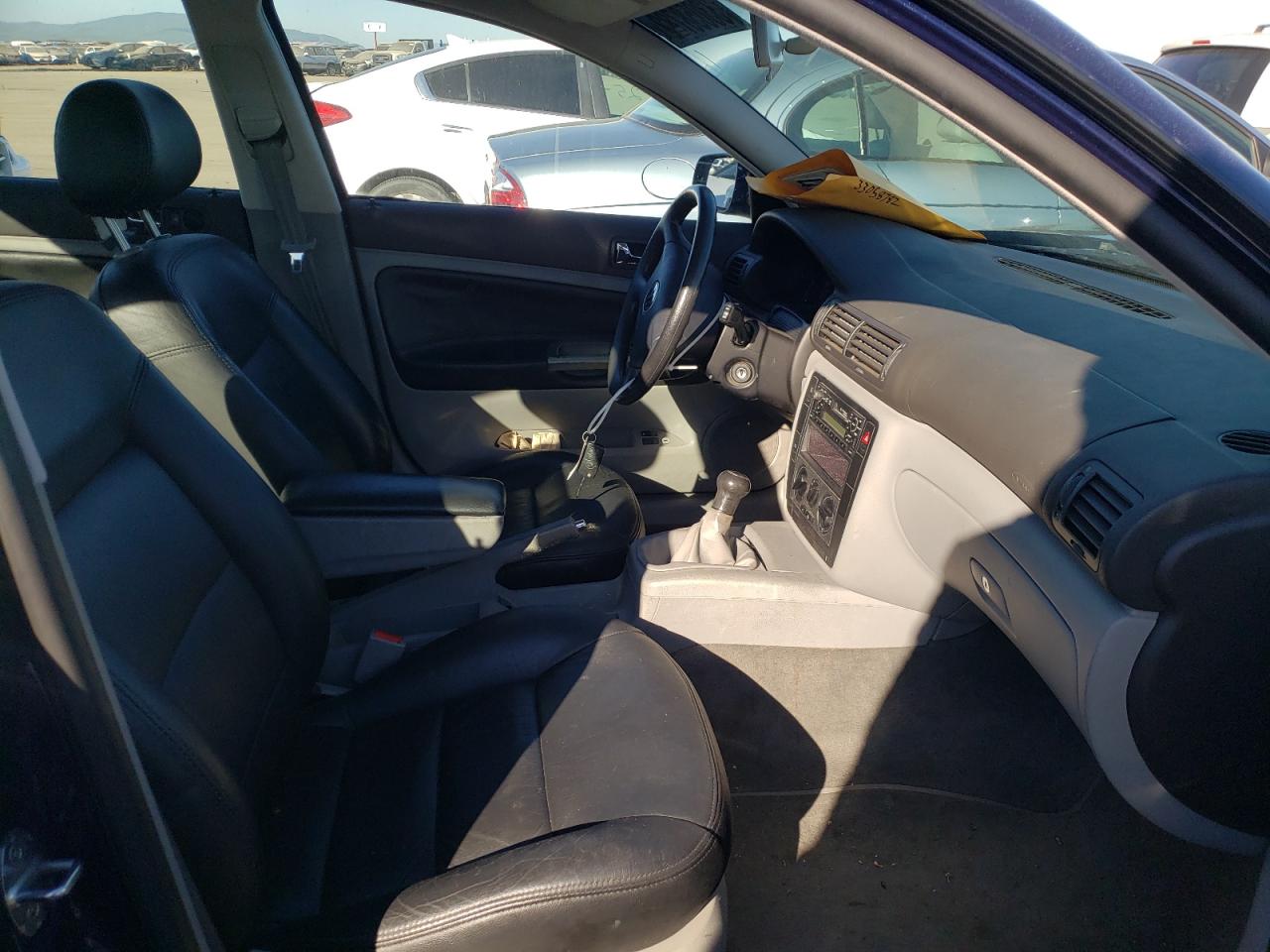 Photo 5 from auction – 2001 VOLKSWAGEN PASSAT GLS with VIN WVWAC63B71P048020