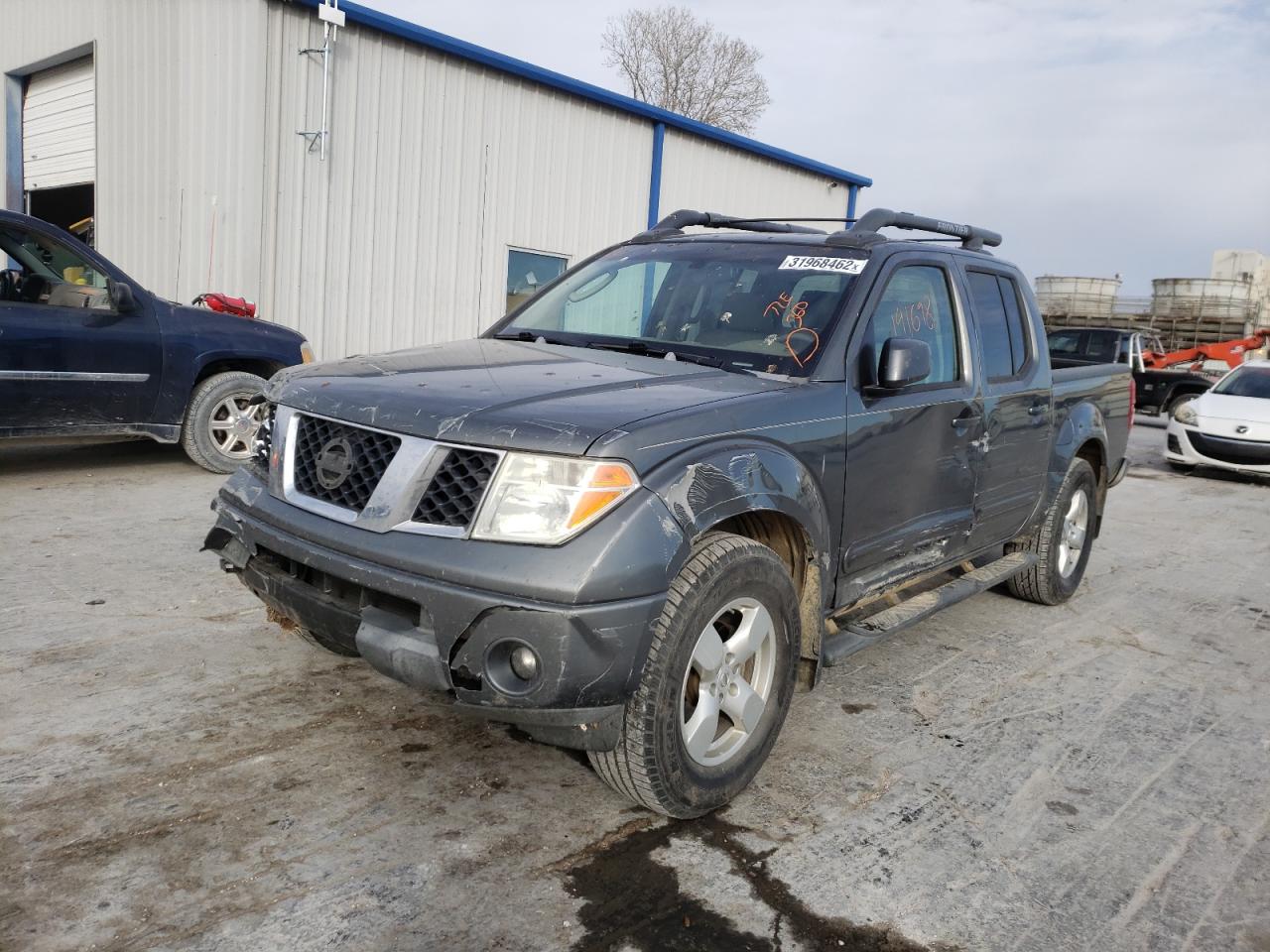 Photo 2 from auction – 2006 NISSAN FRONTIER C with VIN 1N6AD07W56C465574