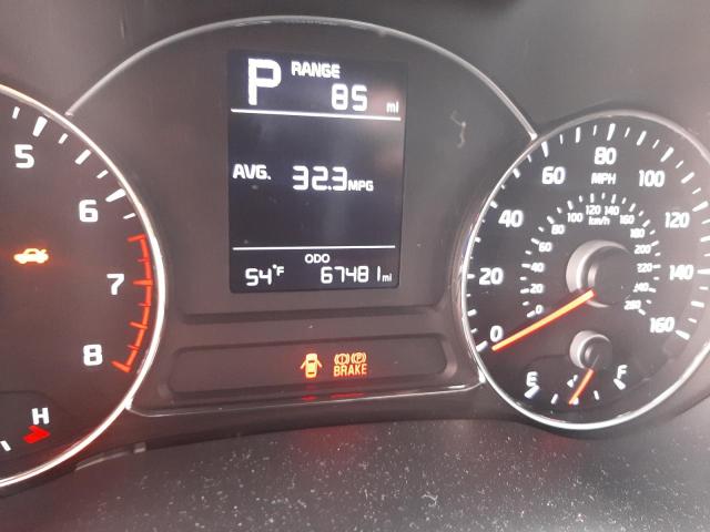 Photo 8 from auction – 2017 KIA FORTE LX with VIN 3KPFK4A79HE085673