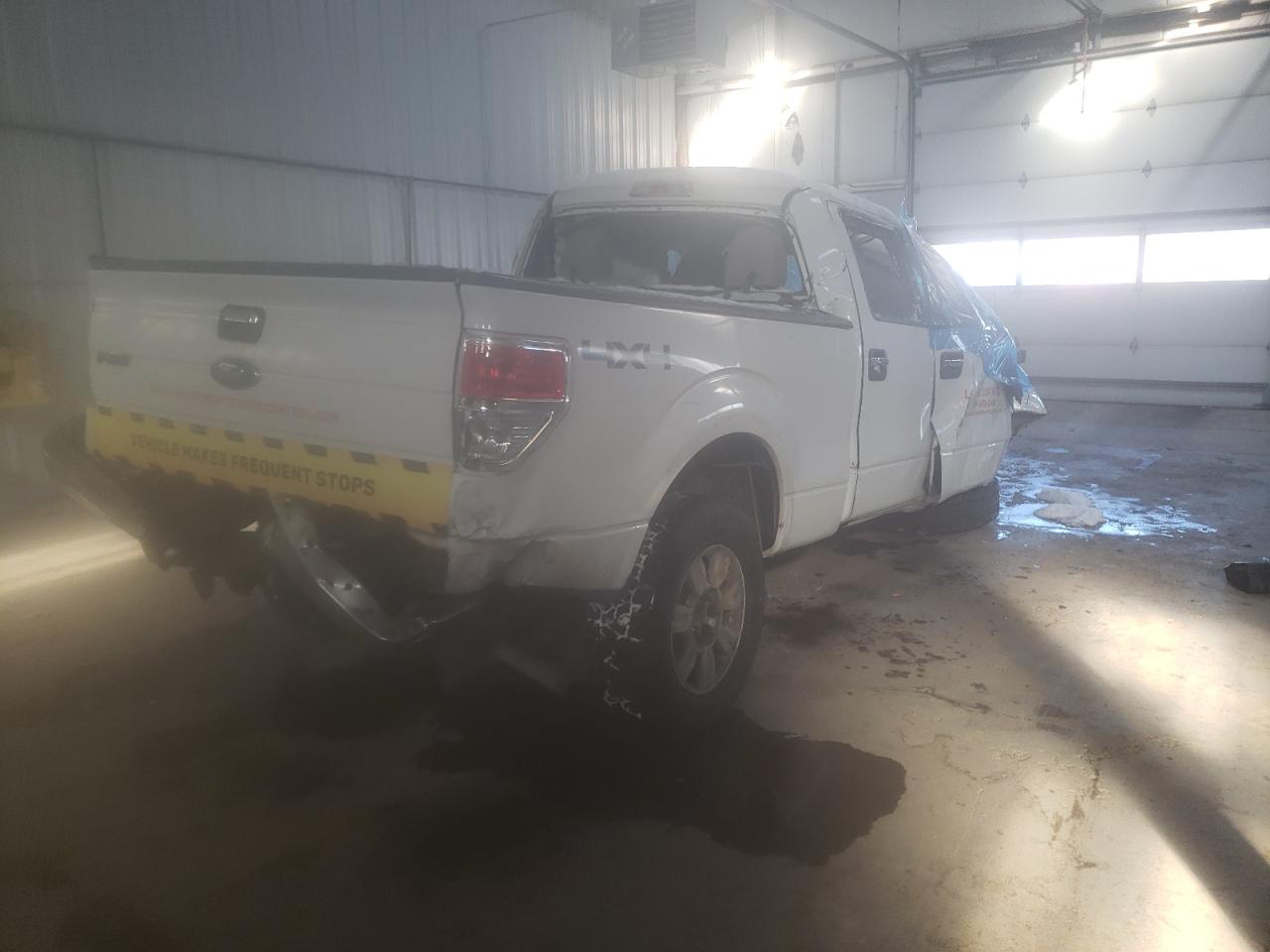 Photo 4 from auction – 2010 FORD F150 SUPER with VIN 1FTFW1EV2AFB51164