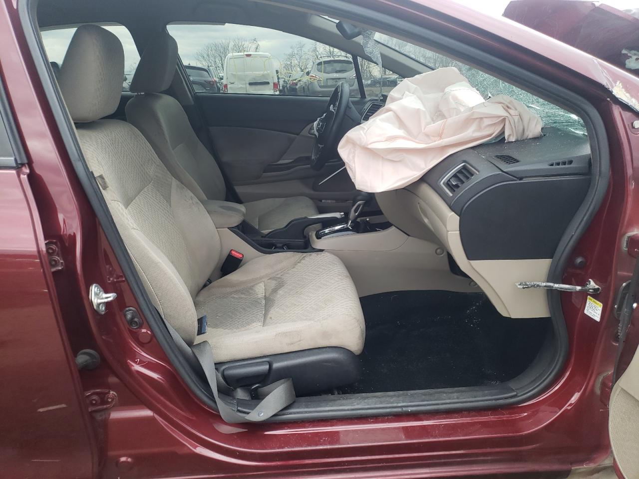 Photo 5 from auction – 2014 HONDA CIVIC LX with VIN 2HGFB2F56EH535017