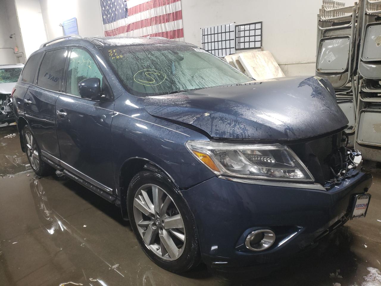 NISSAN PATHFINDER 2014 with VIN 5N1AR2MM8EC653938 - Photo from auction
