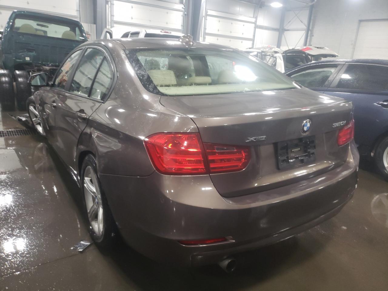 Photo 3 from auction – 2013 BMW 320 I XDRI with VIN WBA3C3C51DF981758