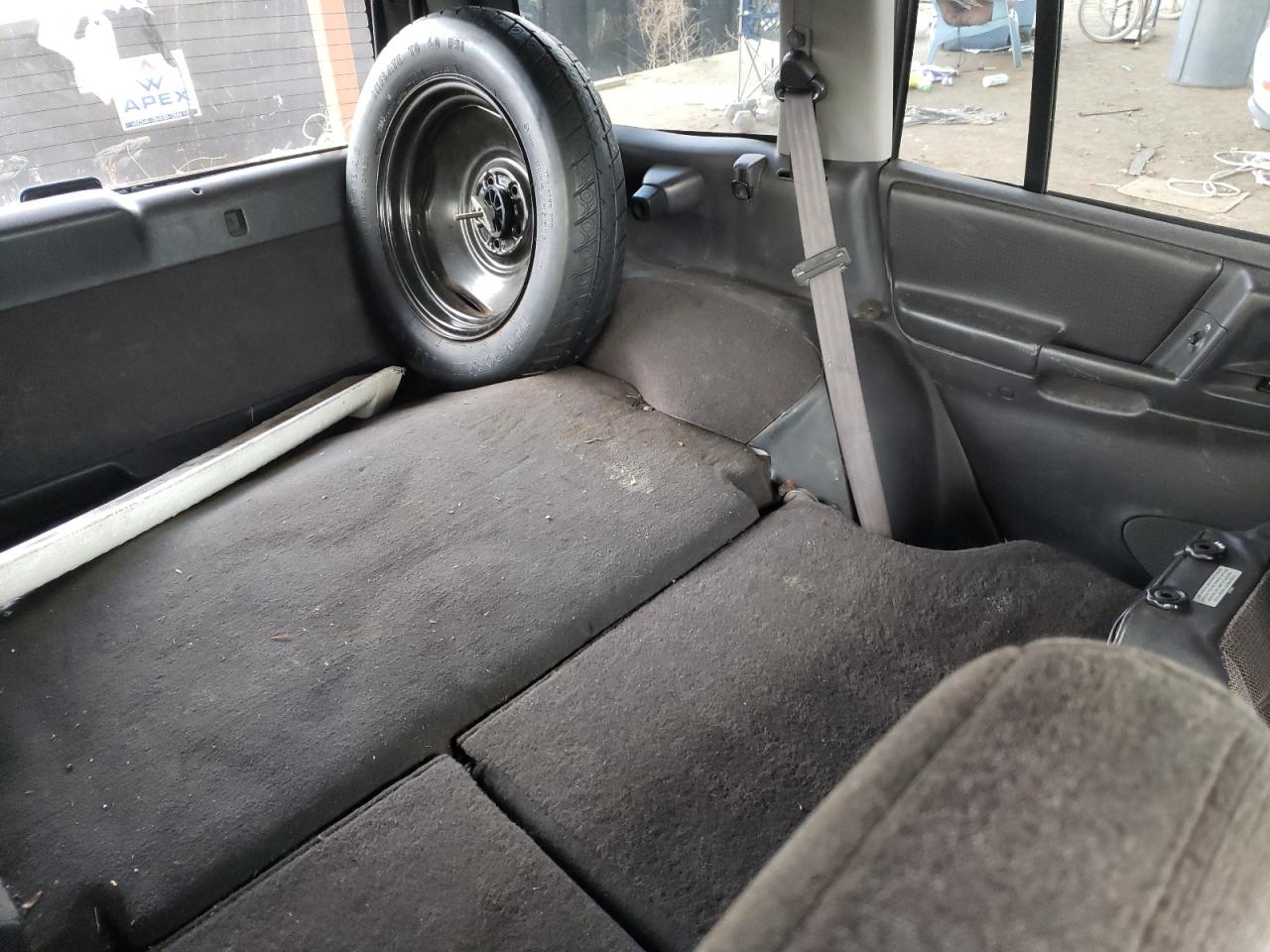 Photo 6 from auction – 1998 JEEP GRAND CHER with VIN 1J4FX58SXWC102450