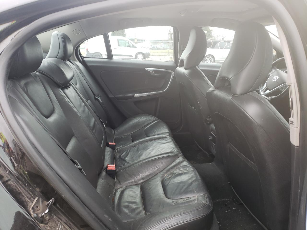 Photo 6 from auction – 2011 VOLVO S60 T6 with VIN YV1902FH4B2003257