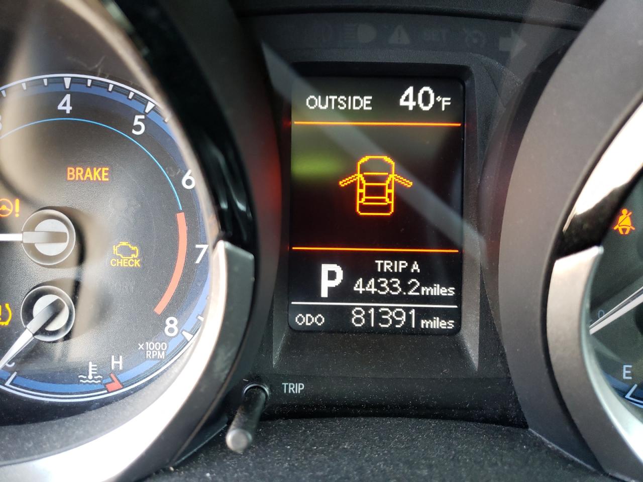 Photo 8 from auction – 2014 TOYOTA COROLLA L with VIN 2T1BURHE9EC196745